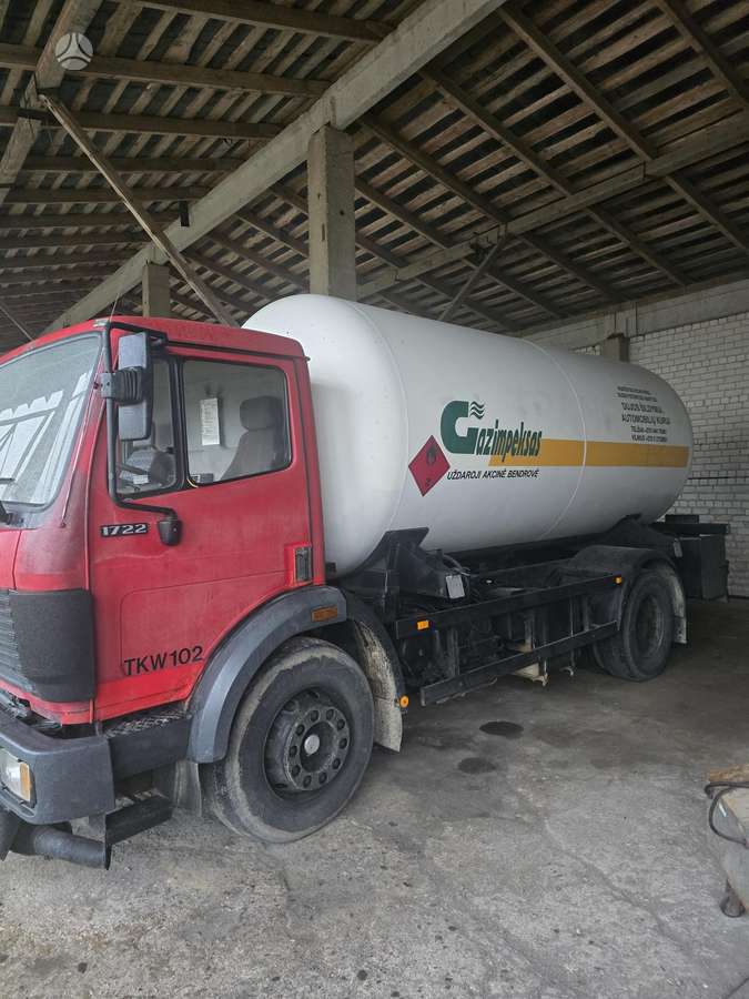 Mercedes-Benz 1722, autocisternos