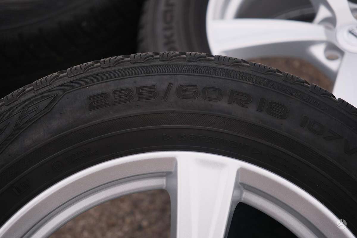 Volvo, lengvojo lydinio, R18