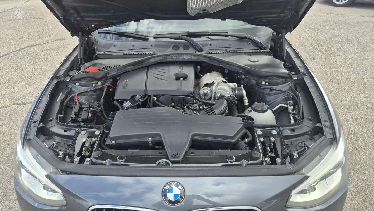 BMW 118, 1.6 l., Хэтчбек