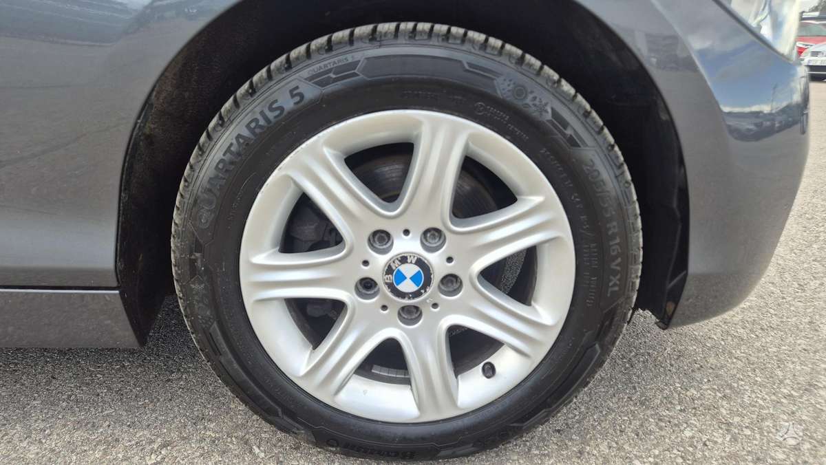 BMW 118, 1.6 l., Хэтчбек