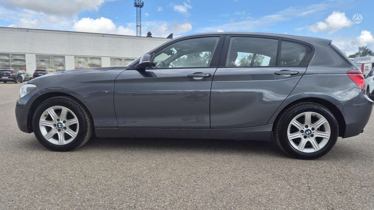 BMW 118, 1.6 l., Хэтчбек