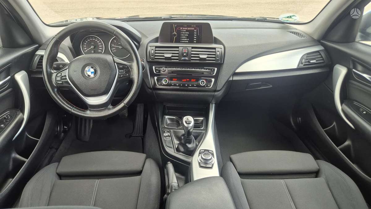 BMW 118, 1.6 l., Хэтчбек