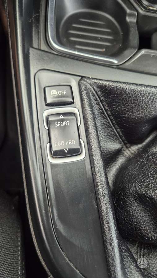 BMW 118, 1.6 l., hatchback