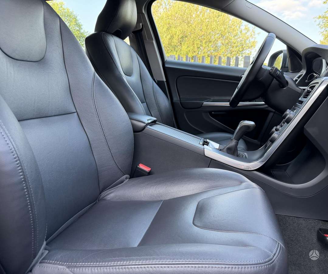 Volvo V60, 2.0 l., universalas