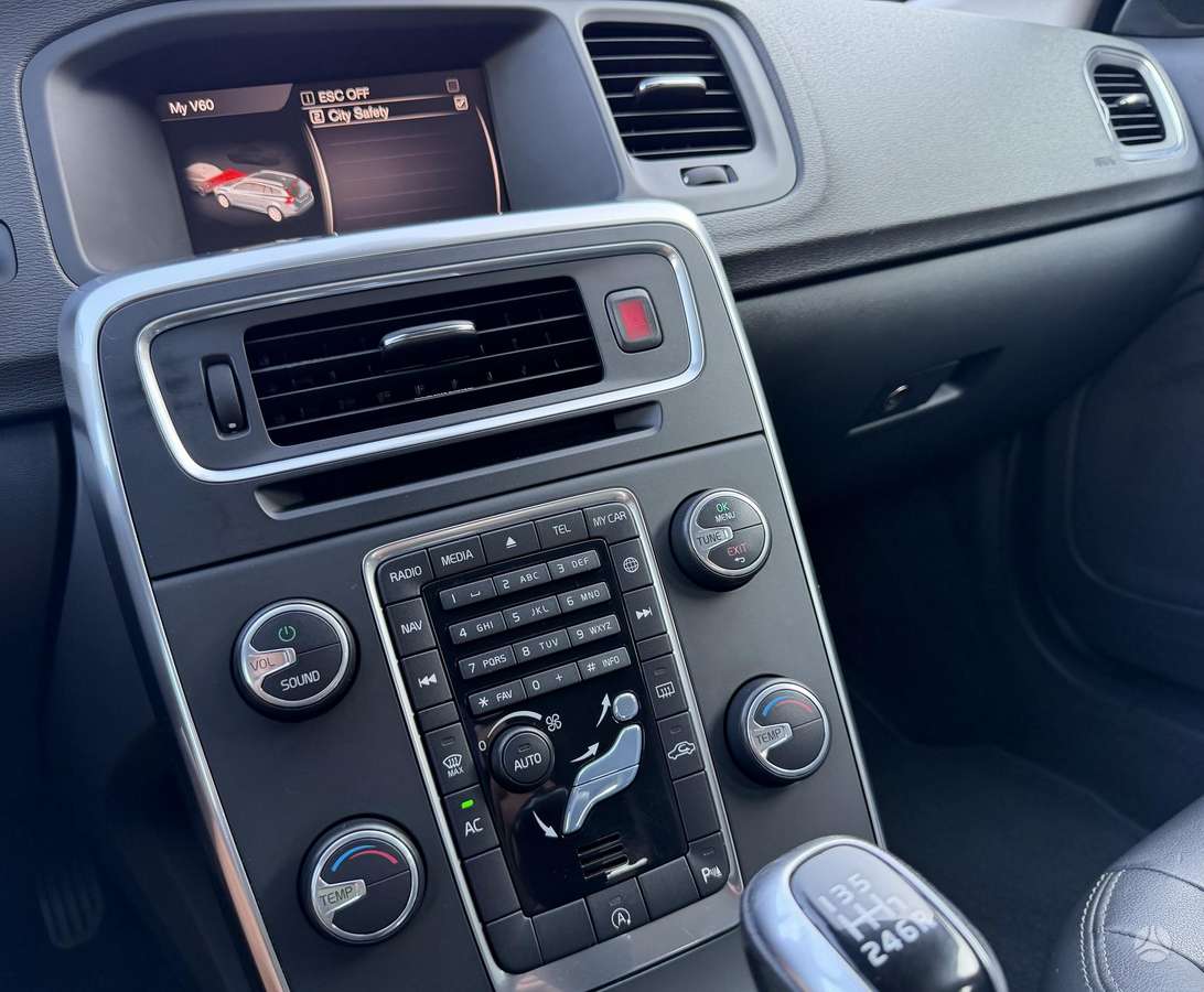 Volvo V60, 2.0 l., Универсал