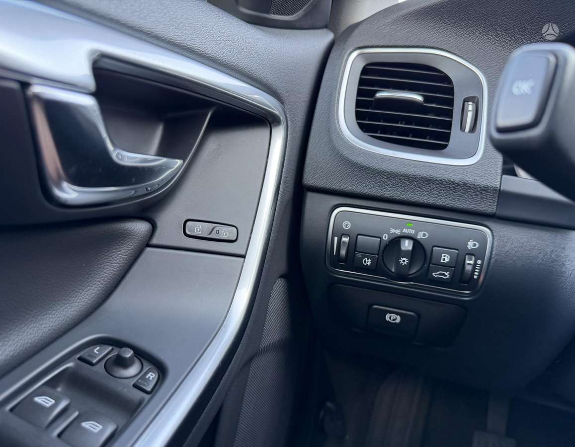 Volvo V60, 2.0 l., Универсал