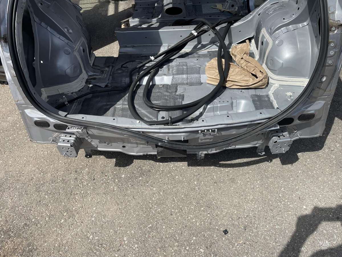 Lexus RX 450h+ body parts