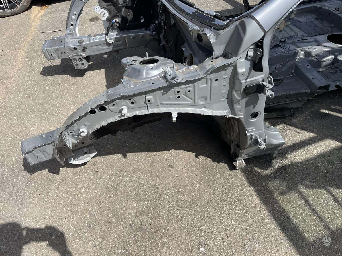 Lexus RX 450h+ body parts
