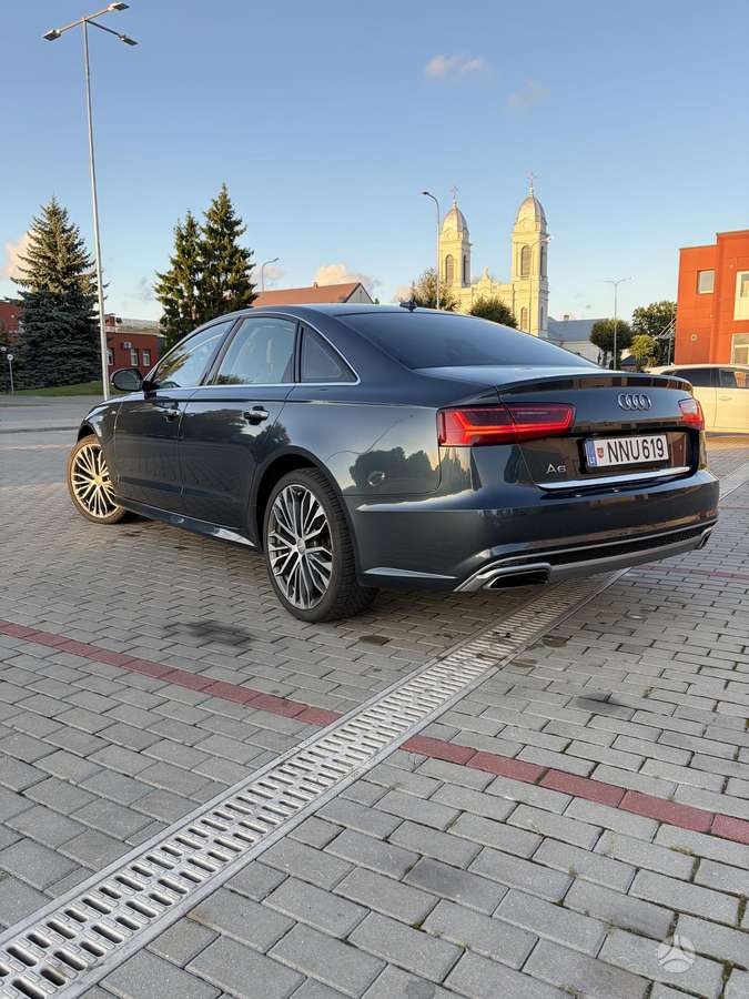 Audi A6, 2.0 l., Седан