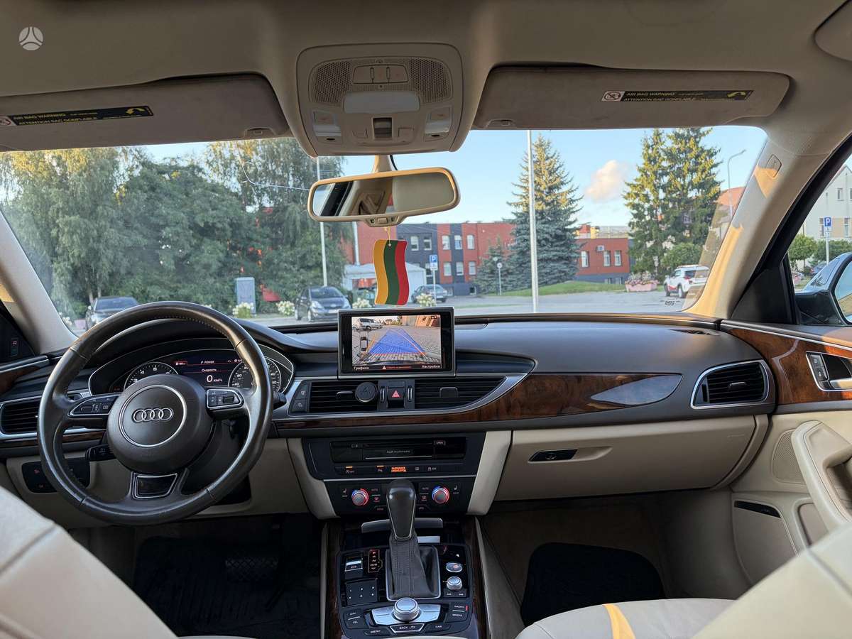 Audi A6, 2.0 l., Седан