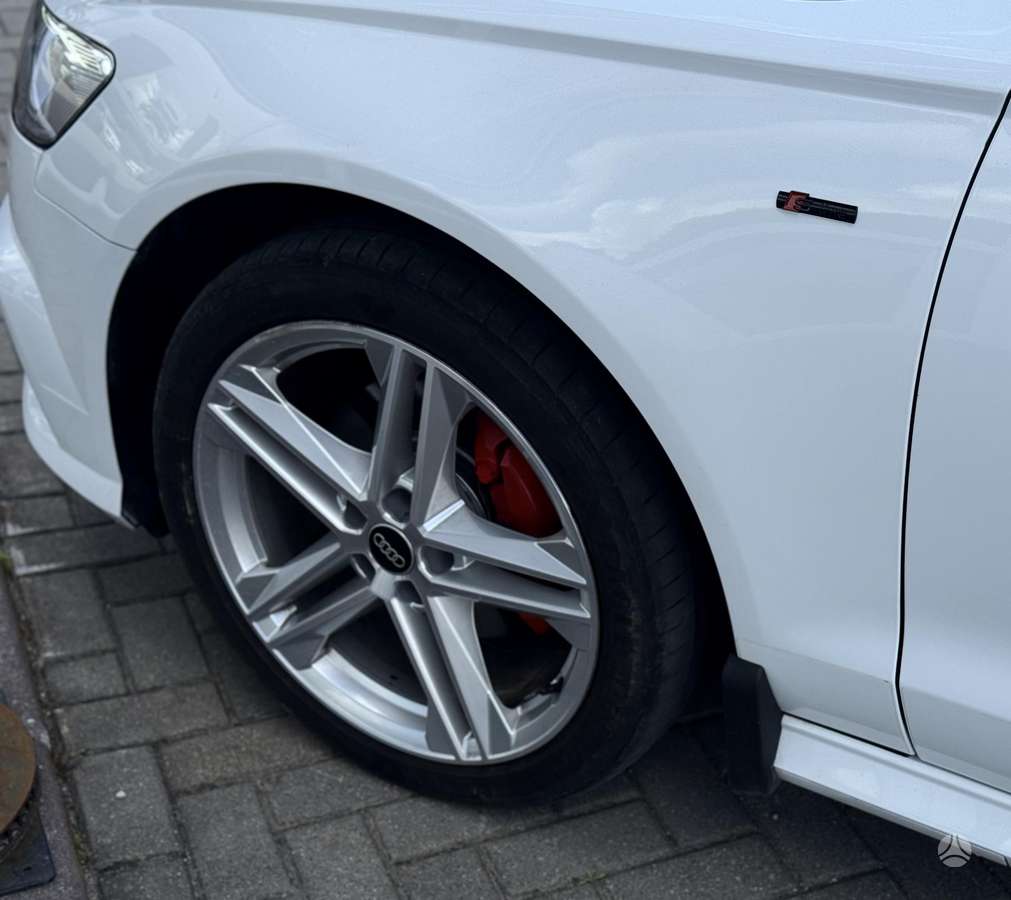 Audi A6, 2.0 l., Седан