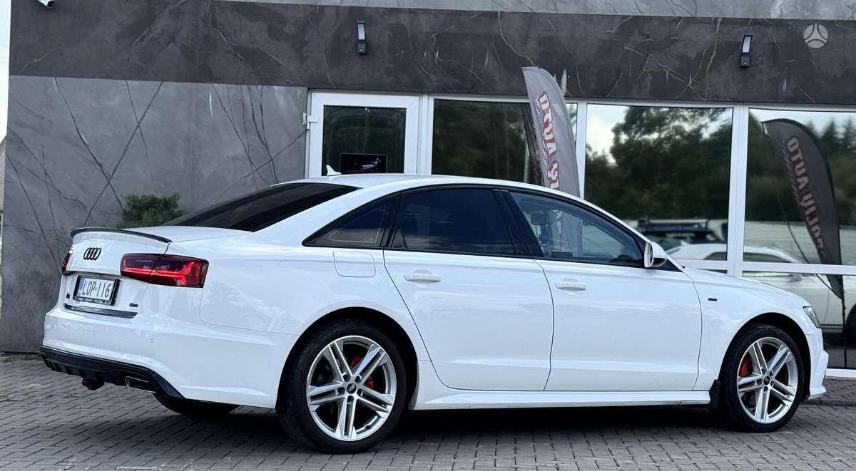 Audi A6, 2.0 l., Седан