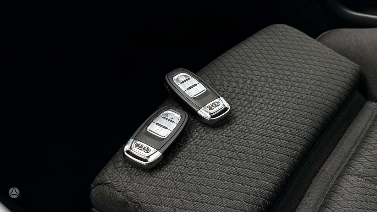 Audi A6, 2.0 l., Седан