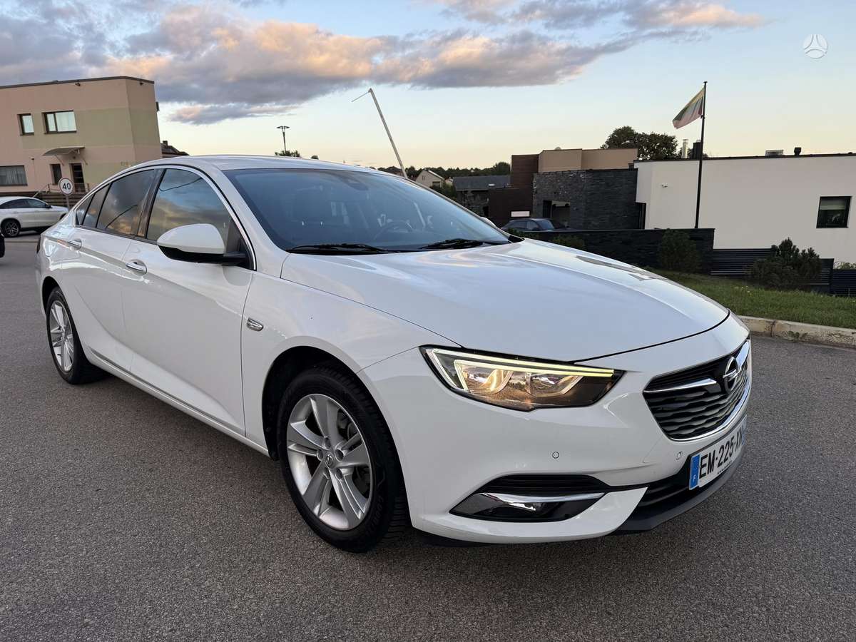 Opel Insignia, 1.6 l., hatchback