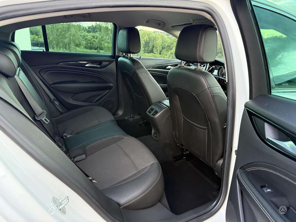 Opel Insignia, 1.6 l., hatchback