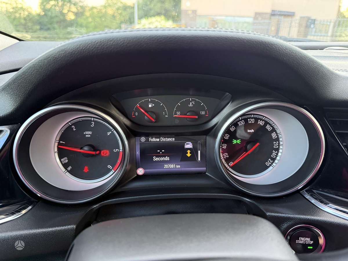 Opel Insignia, 1.6 l., hatchback