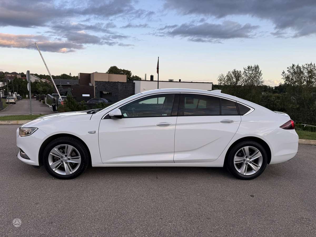 Opel Insignia, 1.6 l., hatchback