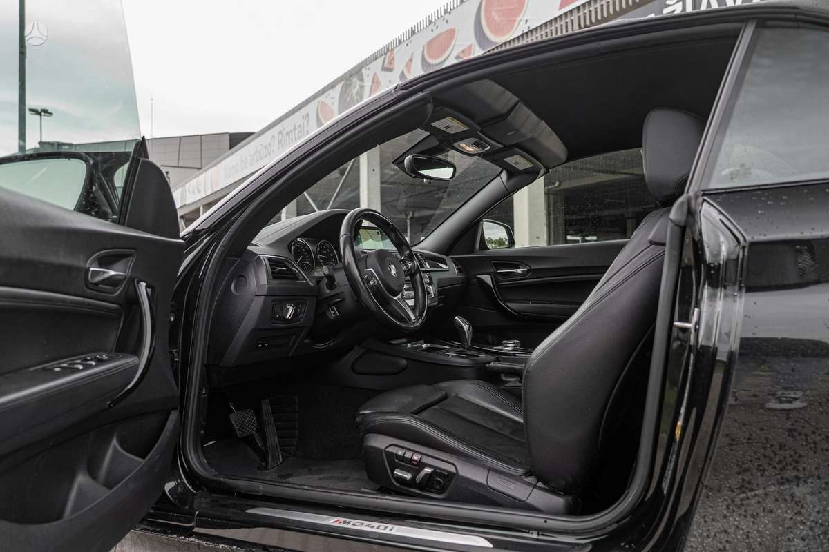 BMW M240, 3.0 l., convertible