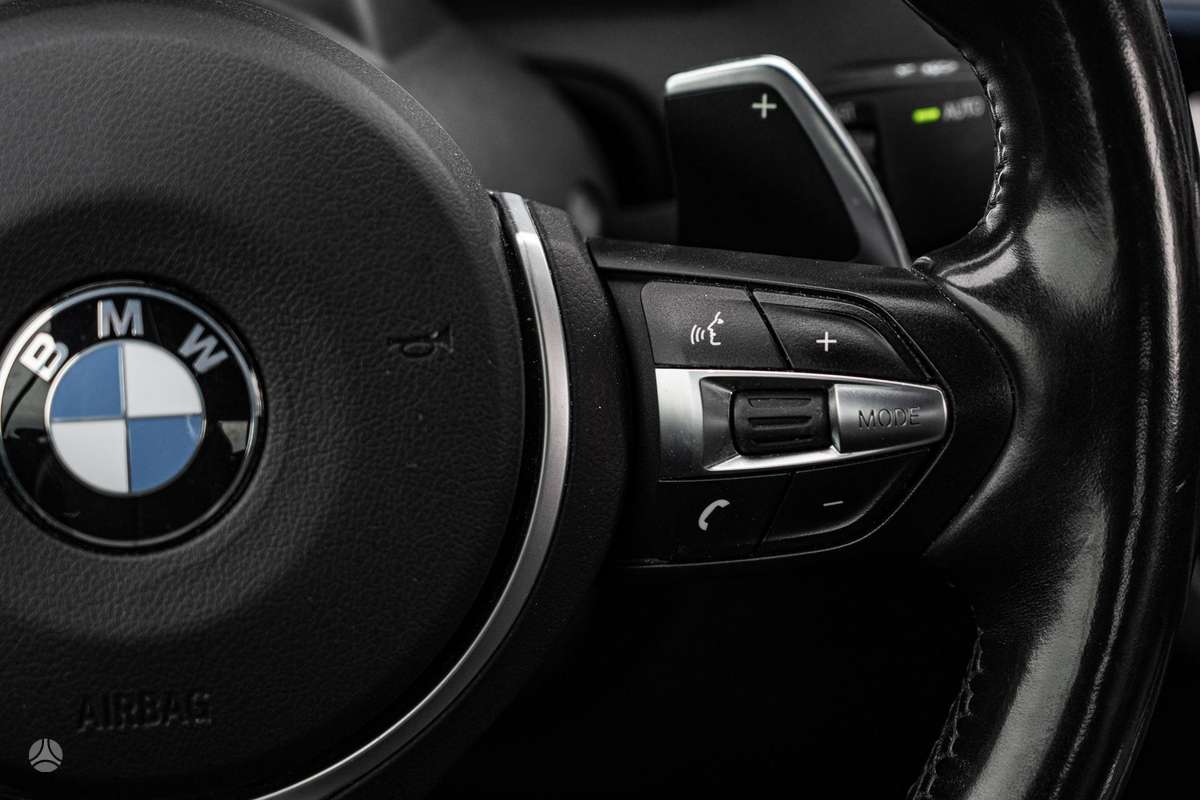BMW M240, 3.0 l., convertible