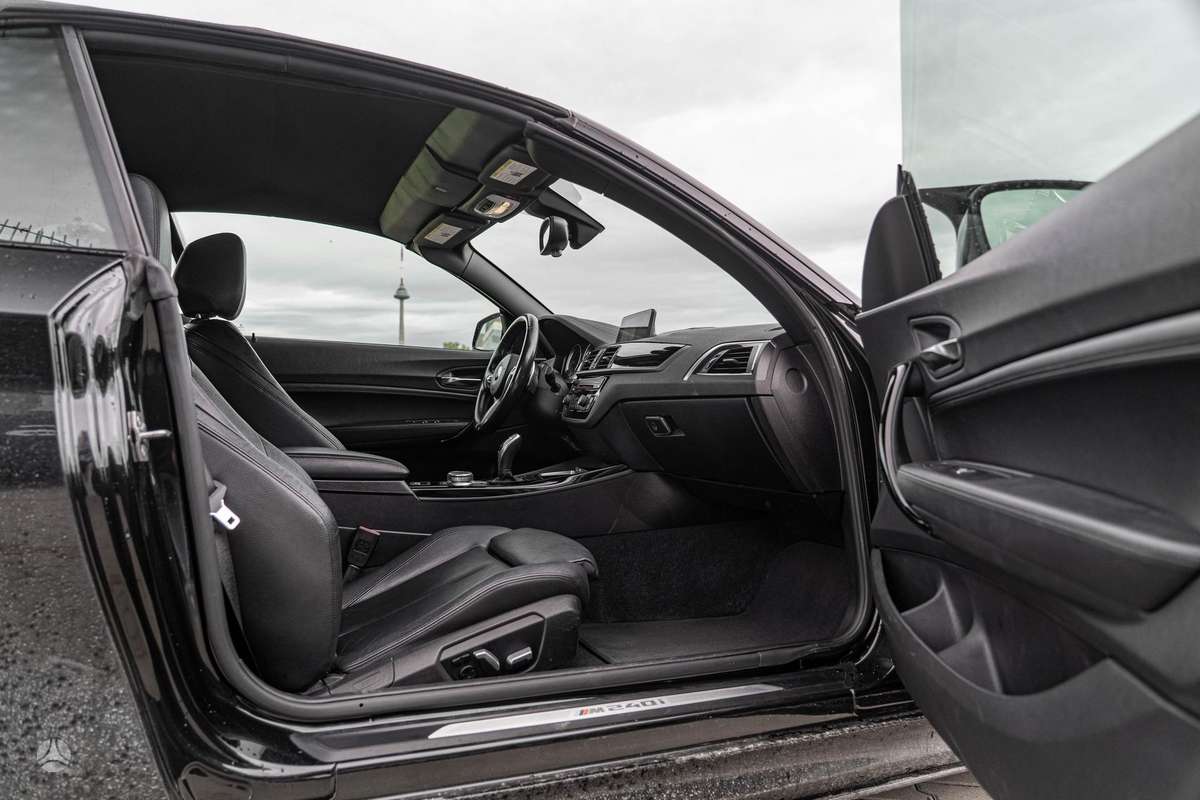 BMW M240, 3.0 l., convertible