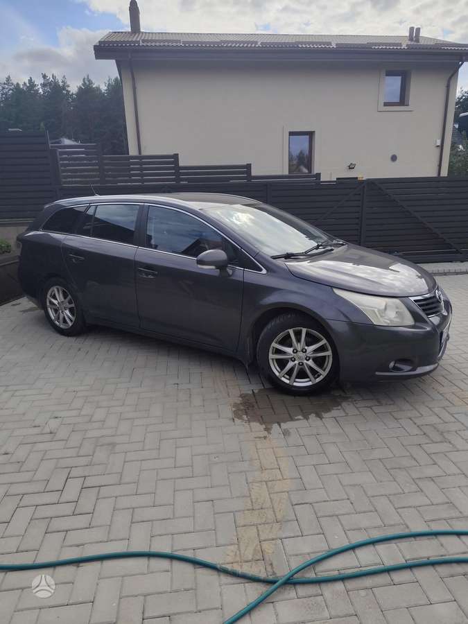 Toyota Avensis, 2.0 l., Универсал