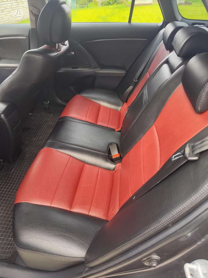 Toyota Avensis, 2.0 l., Универсал