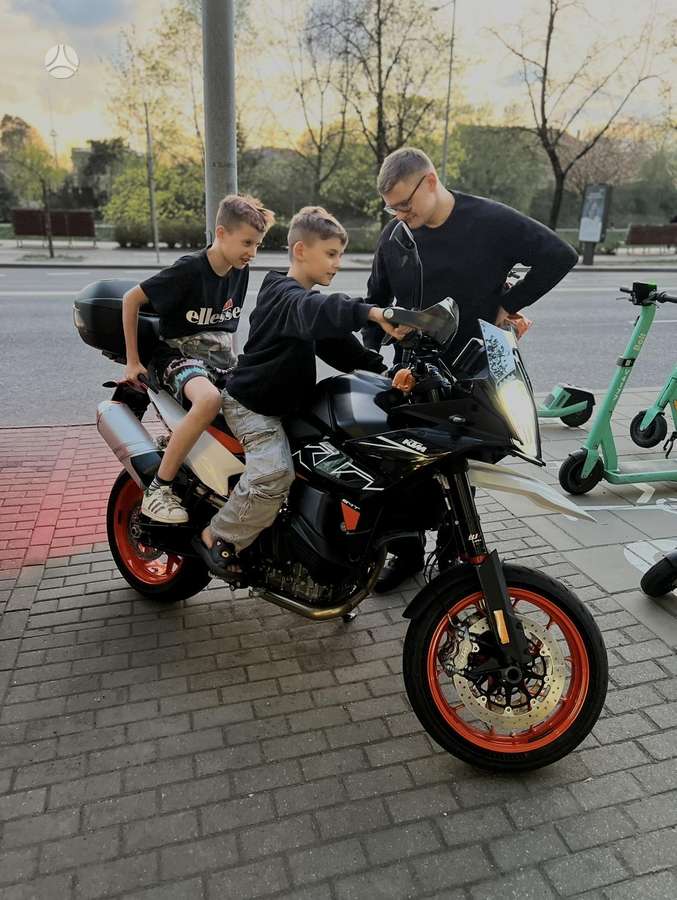 KTM -kita- 890cc, street / classic