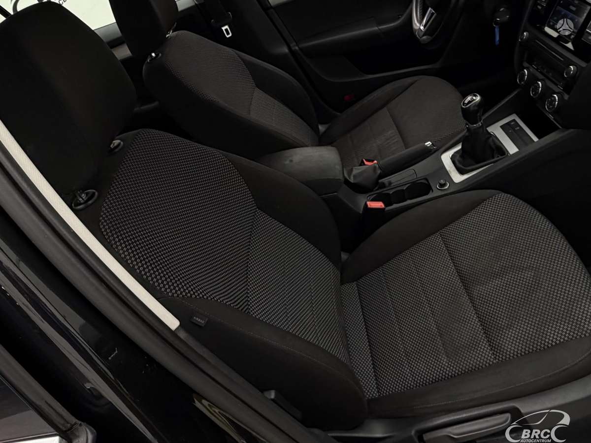 Skoda Octavia, 1.6 l., Хэтчбек