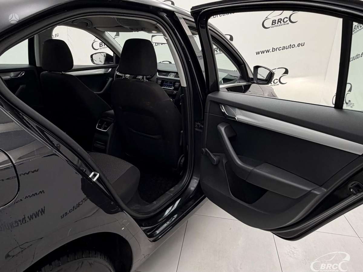 Skoda Octavia, 1.6 l., Хэтчбек