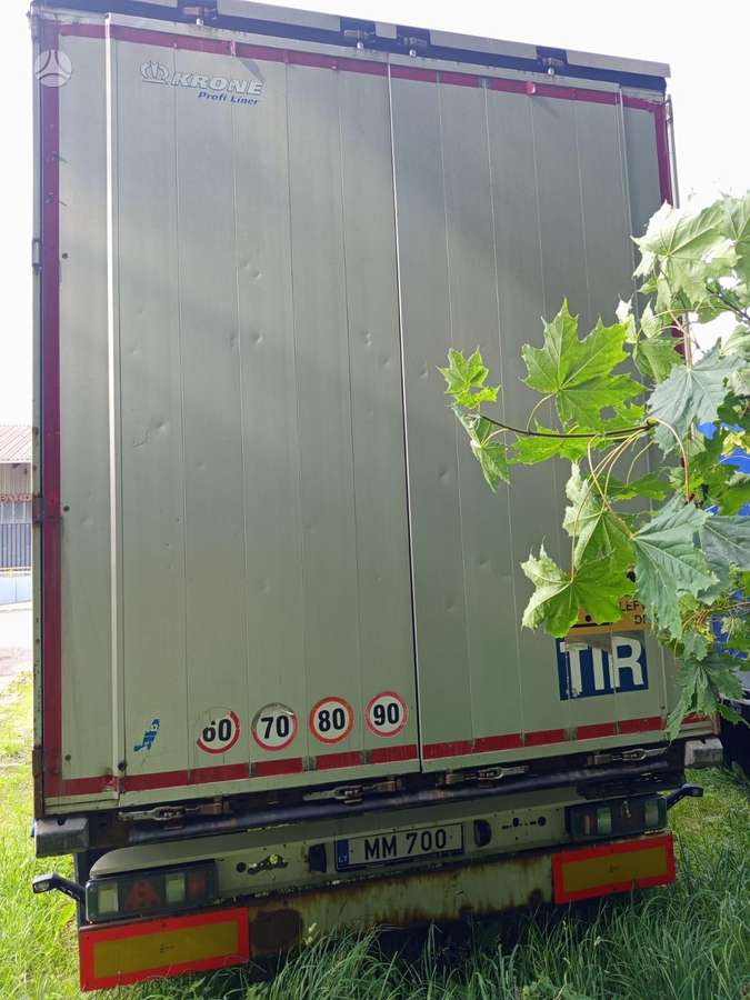 Krone SD, užuolaidinės / tentinės