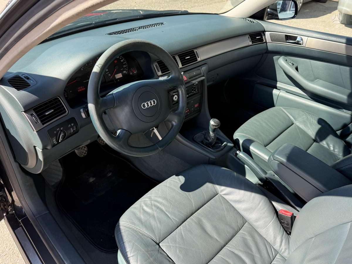 Audi A6, 1.9 l., Седан