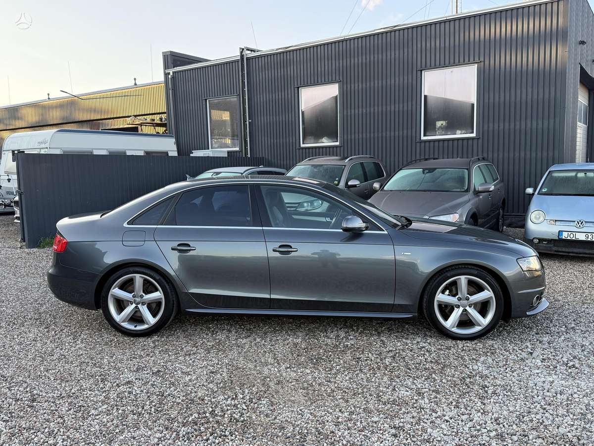 Audi A4, 1.8 l., Седан