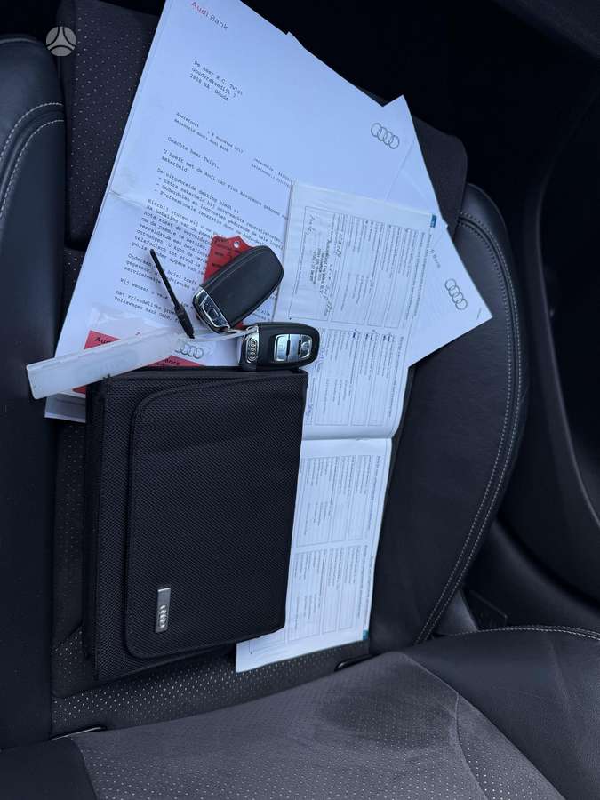 Audi A4, 1.8 l., Седан