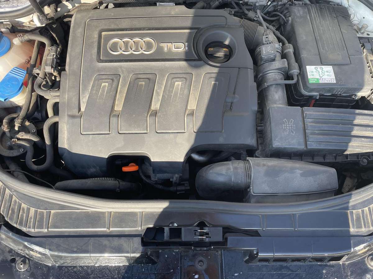 Audi A3, 1.6 l., hatchback
