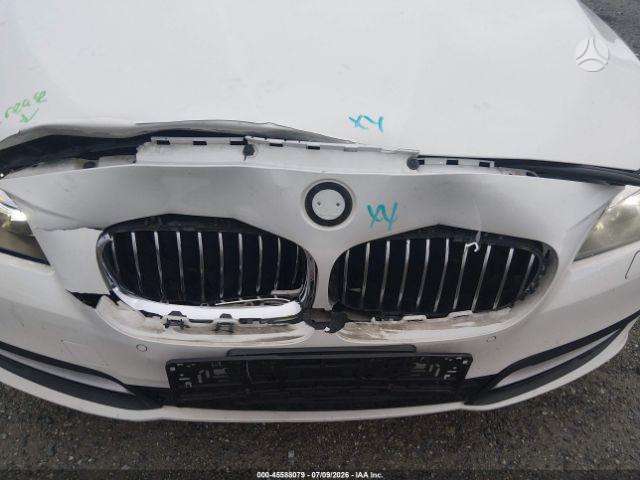 BMW 535, Седан