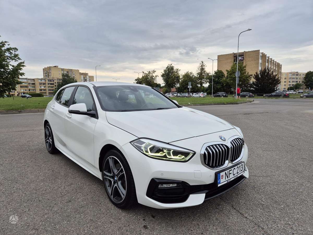 BMW 116, 1.5 l., hatchback