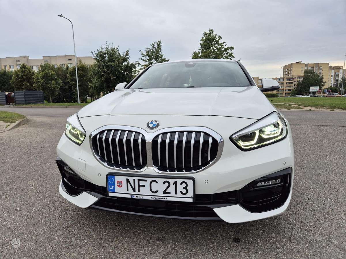 BMW 116, 1.5 l., hatchback