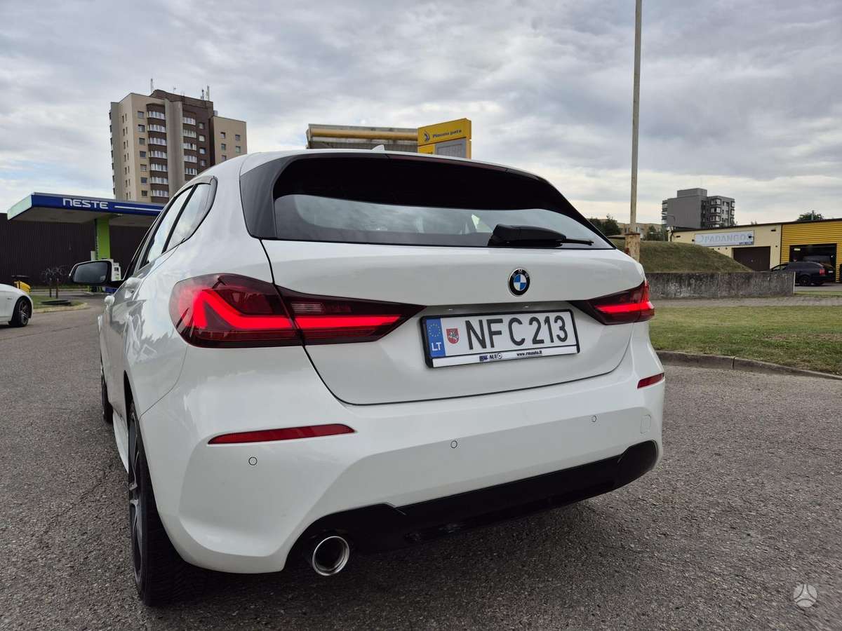 BMW 116, 1.5 l., hatchback