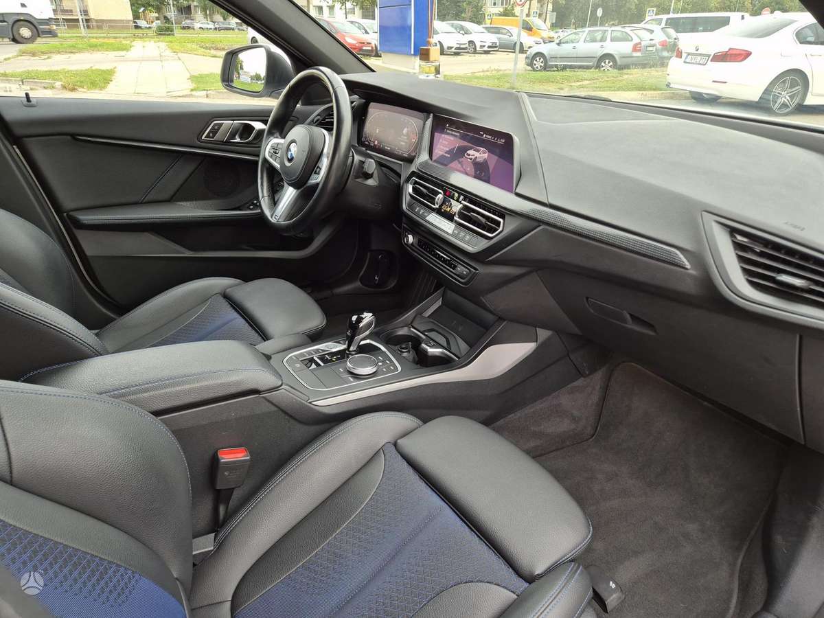 BMW 116, 1.5 l., hatchback