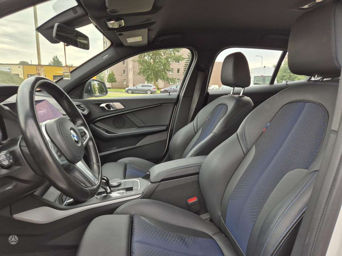 BMW 116, 1.5 l., hatchback