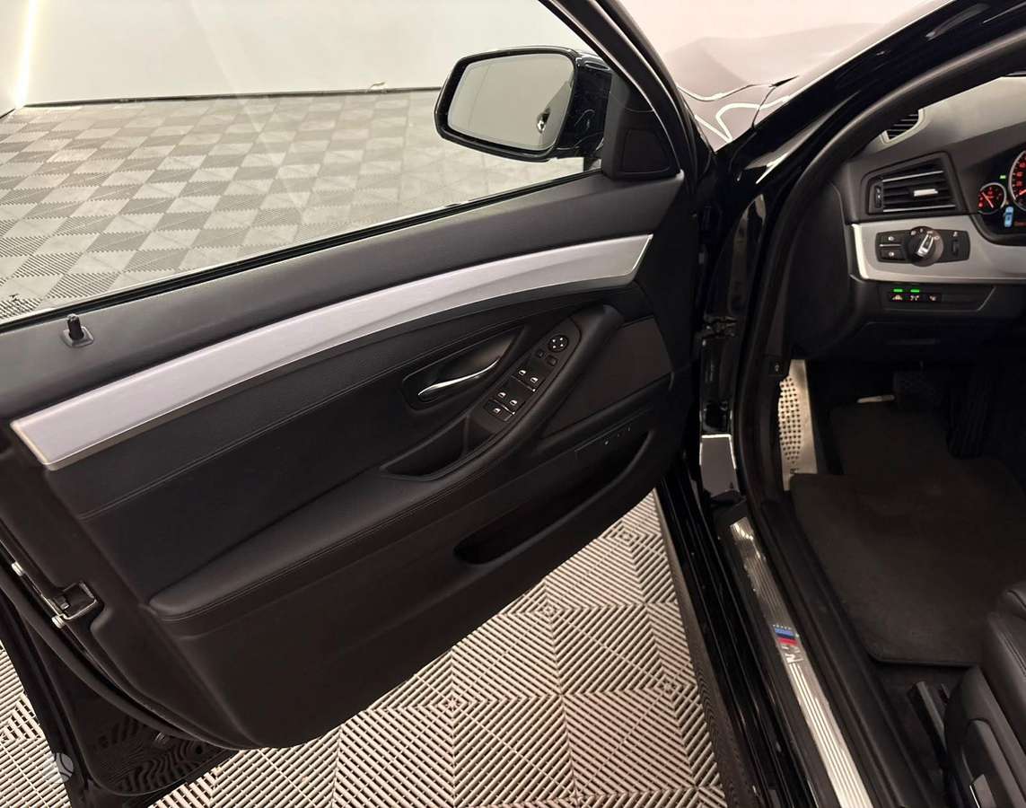 BMW 520, 2.0 l., wagon