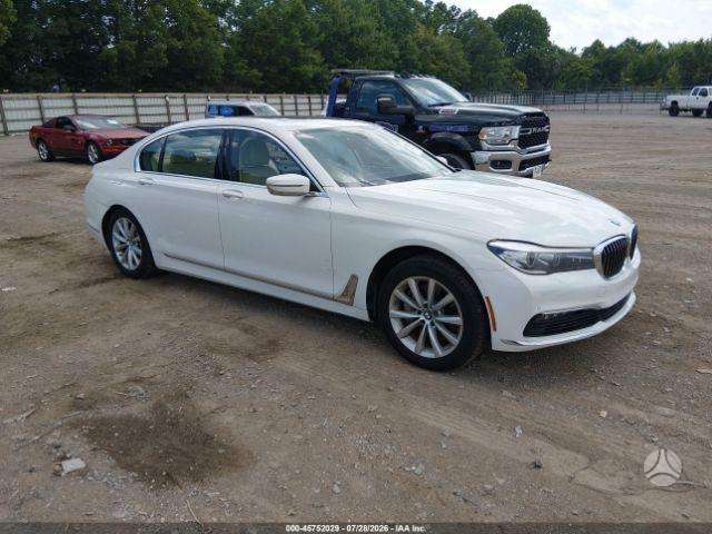 BMW 740, saloon / sedan