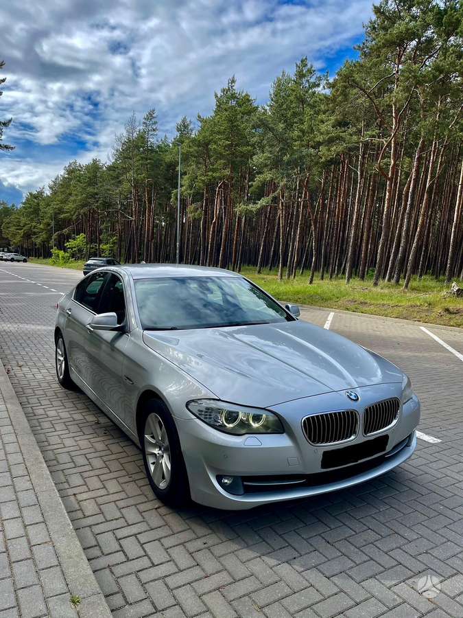 BMW 525, 3.0 l., Седан