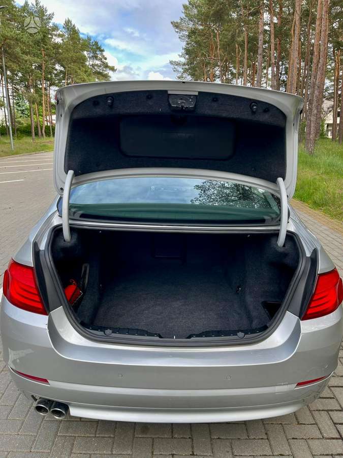 BMW 525, 3.0 l., Седан