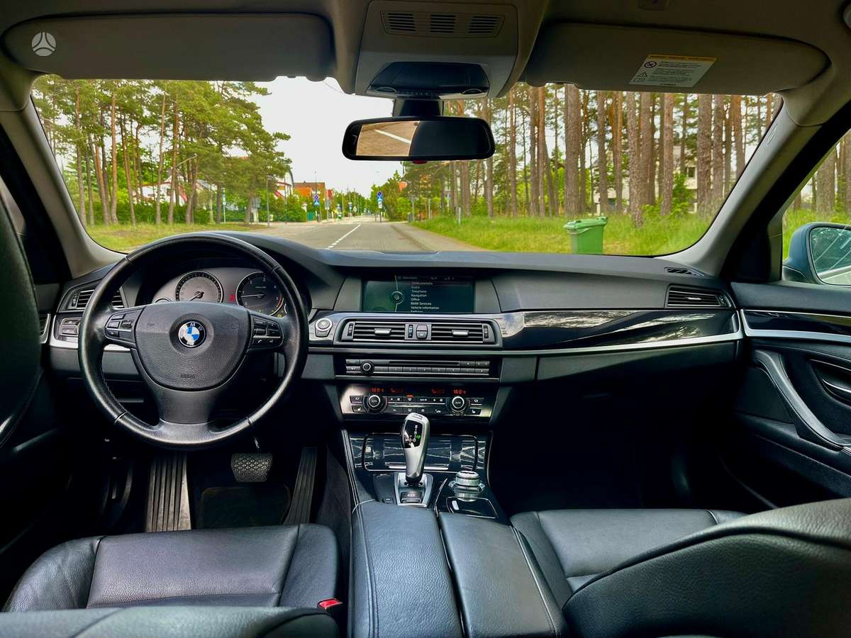 BMW 525, 3.0 l., Седан