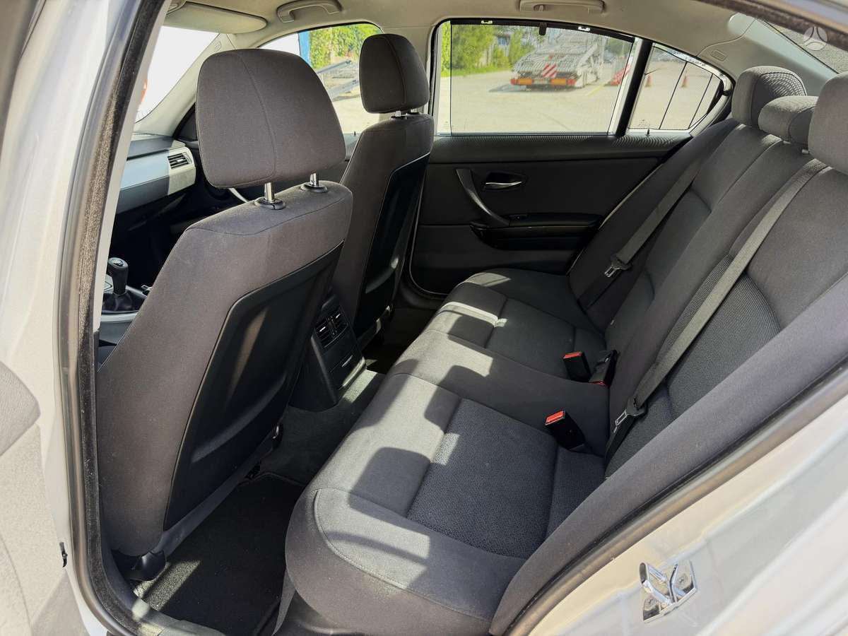 BMW 320, 2.0 l., Седан
