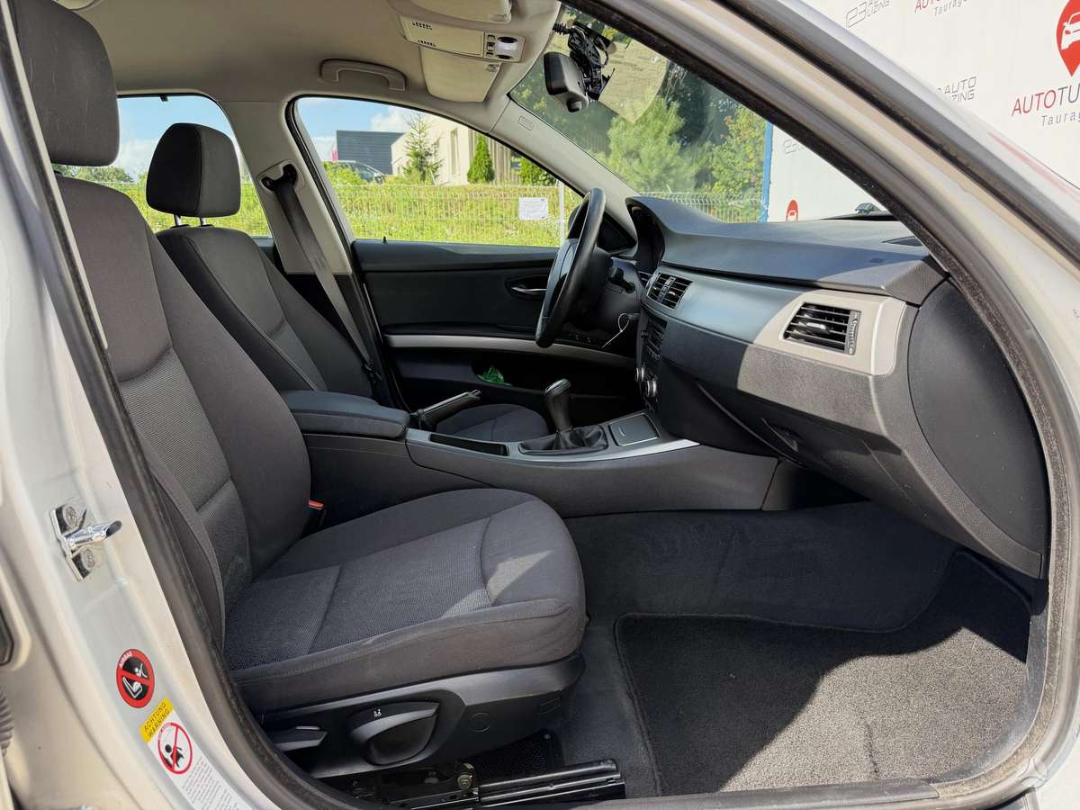 BMW 320, 2.0 l., Седан