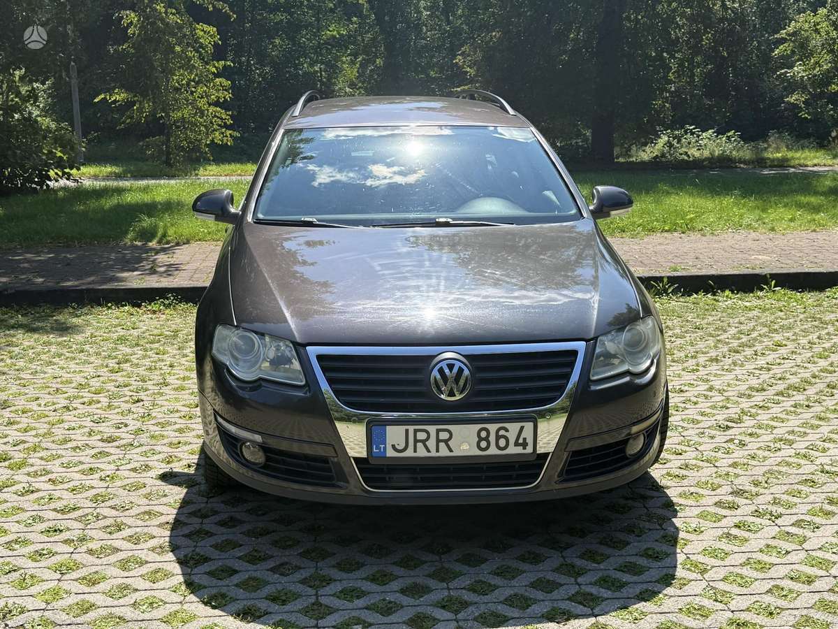 Volkswagen Passat - 2