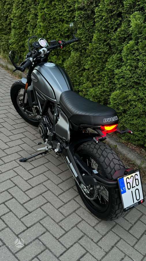 Ducati Scrambler 803cc, street / classic