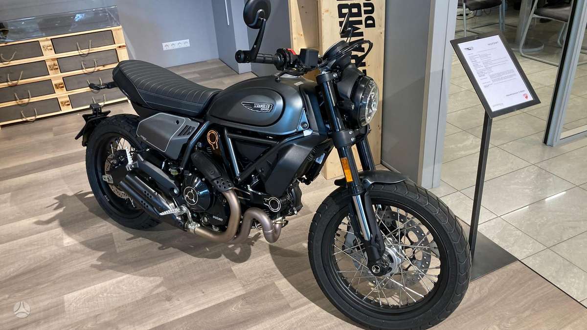 Ducati Scrambler 803cc, street / classic